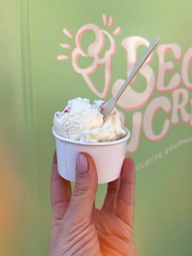 glaces-artisanales-bec-sucre-roulotte-gourmande-saveurs-naturelles-gourmandes